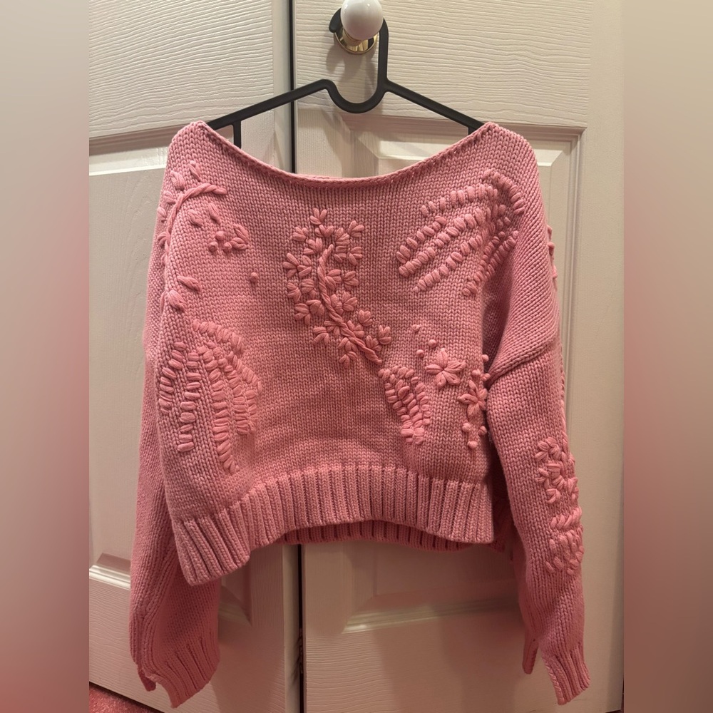 Ermanno Scervino Light Pink Sweater with beautiful floral applications